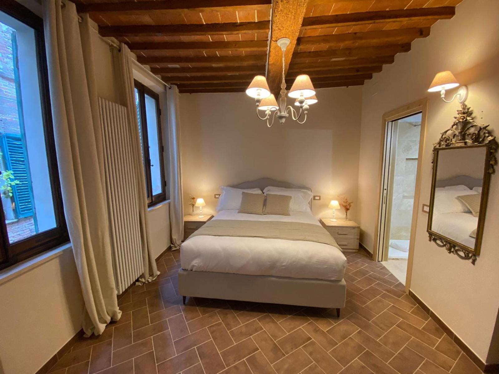 Lastamperia19 Camere-Rooms Montepulciano Bagian luar foto
