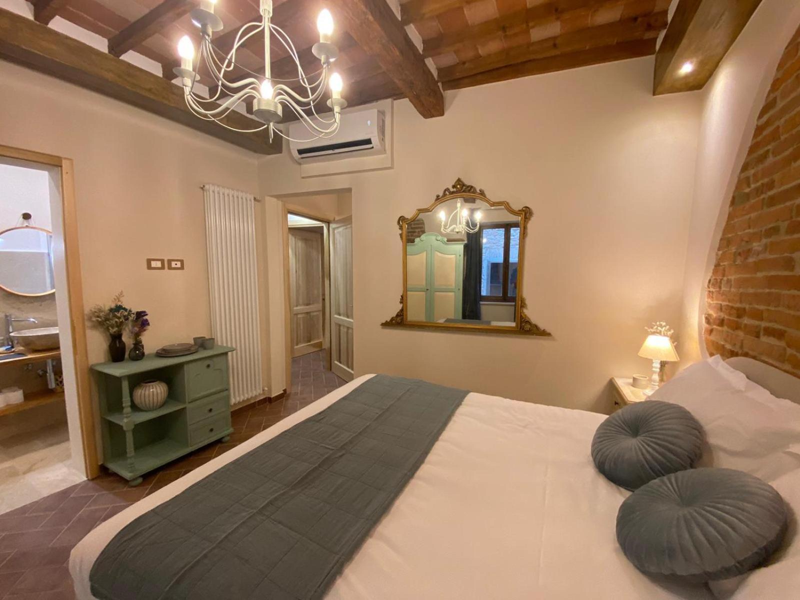 Lastamperia19 Camere-Rooms Montepulciano Bagian luar foto