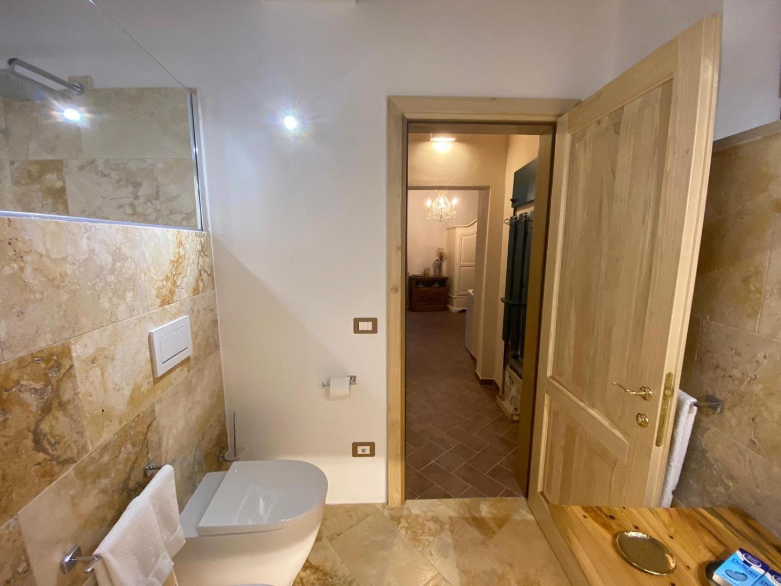 Lastamperia19 Camere-Rooms Montepulciano Bagian luar foto