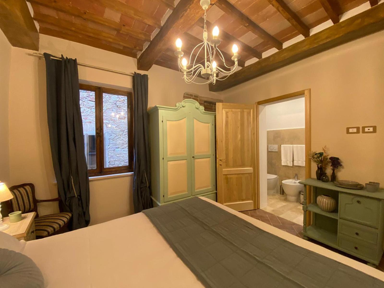 Lastamperia19 Camere-Rooms Montepulciano Bagian luar foto