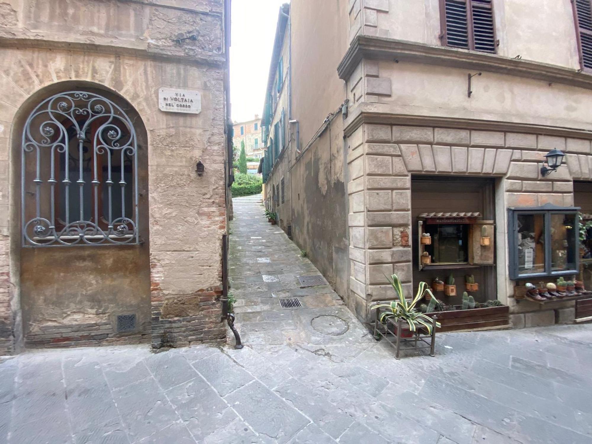 Lastamperia19 Camere-Rooms Montepulciano Bagian luar foto