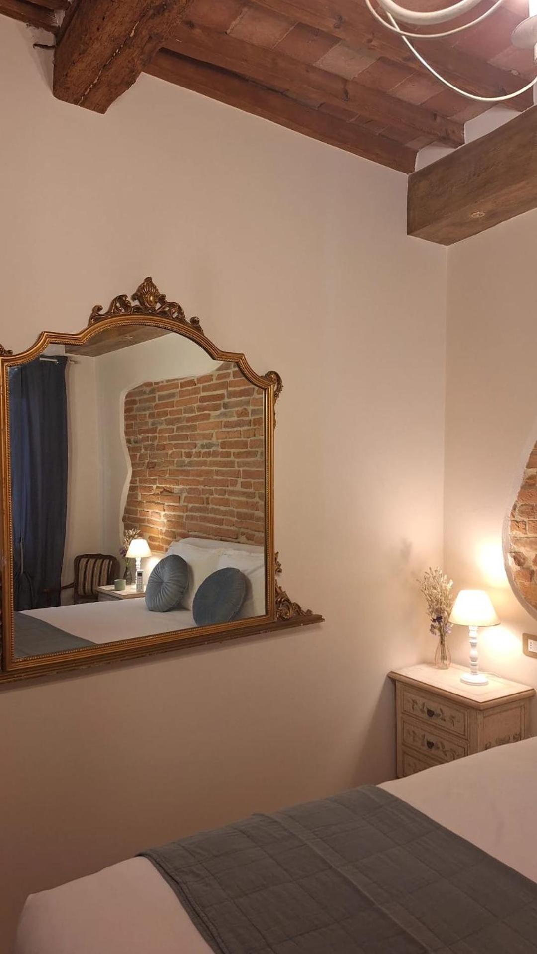 Lastamperia19 Camere-Rooms Montepulciano Bagian luar foto