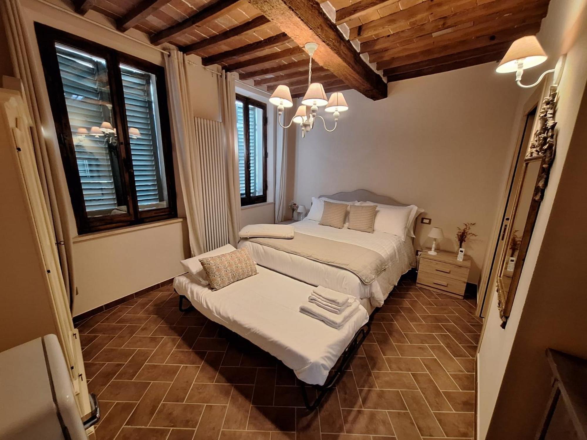 Lastamperia19 Camere-Rooms Montepulciano Bagian luar foto